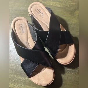 Women’s Clarks Black Jillian Gem Wedge Slide Sandals Size 7M